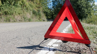 Знак аварийной остановки / Фото: pxhere.com