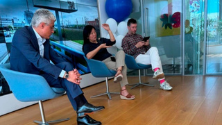 Татьяна Бакальчук (в центре) и Владислав Бакальчук (справа) / Фото: bakalchuktatyana / Telegram 