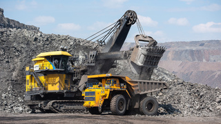 Угольный разрез. Техника / Фото: "Якутуголь"