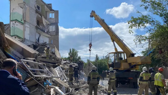 Обрушение жилого дома в Нижнем Тагиле / Фото: Владислав Пинаев / Telegram