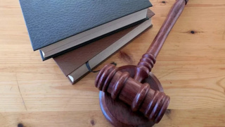 Судейский молоток / Фото: pixabay.com  