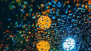 Дождь на стекле / Фото: unsplash.com