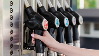 Топливо. Пистолет / Фото: АЗС "ЛУКОЙЛ"