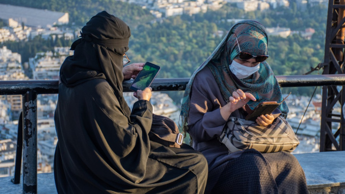 Женщины с закрытым лицом / Фото: pxhere.com/ru/photo/1447611