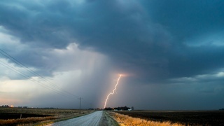 Молния / Источник фото: unsplash.com