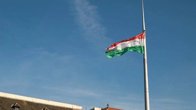 Флаг Венгрии / Фото: unsplash.com 