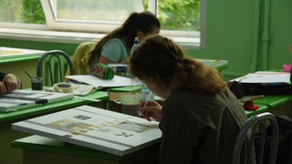 Занятия в художественной школе / Фото: пресс-служба  АлтГТУ
