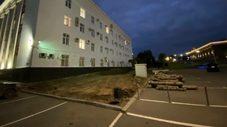 Здание правительстве без елок / Фото: amic.ru