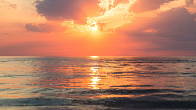 Закат в море / Фото: unsplash.com