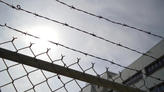 Тюремный забор / Фото: pxhere.com/ru/photo/855670