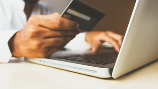 Банковская карта / Фото: unsplash.com