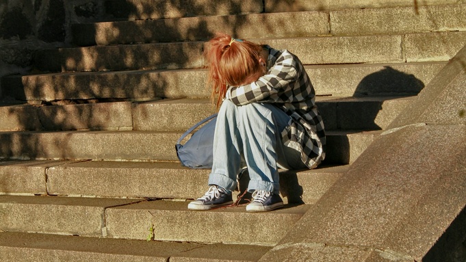 Девочка плачет / Фото: unsplash.com