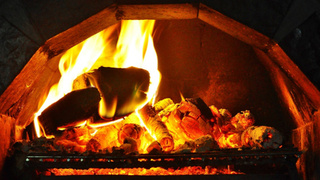 Камин / Фото: pxhere.com/ru/photo/541358