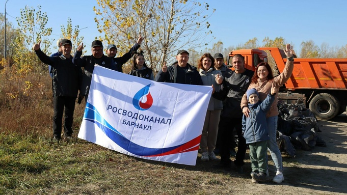 Акция по очистке Оби / Фото: пресс-служба "Росводоканал Барнаул"