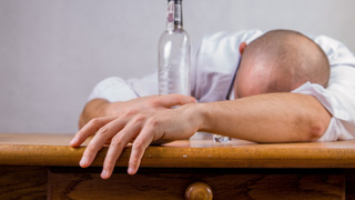 Похмелье / Фото: pxhere.com/ru/photo/941426