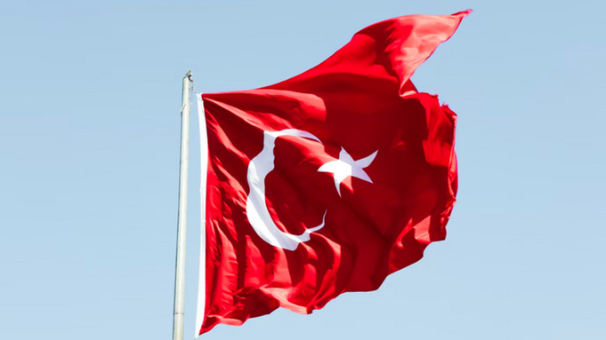 Флаг Турции / Фото: unsplash.com / Nikita Pishchugin