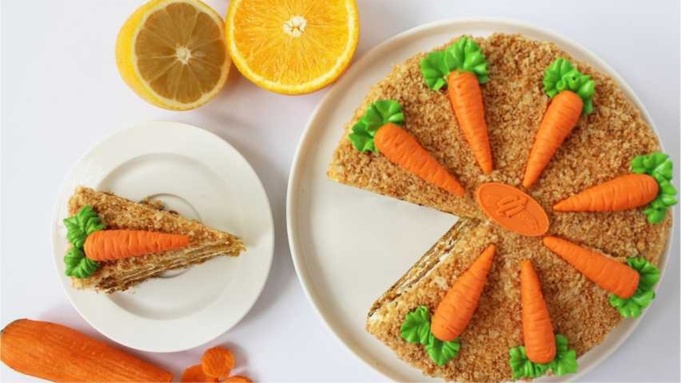 Морковный торт / Фото: кондитерская сеть "Форне"