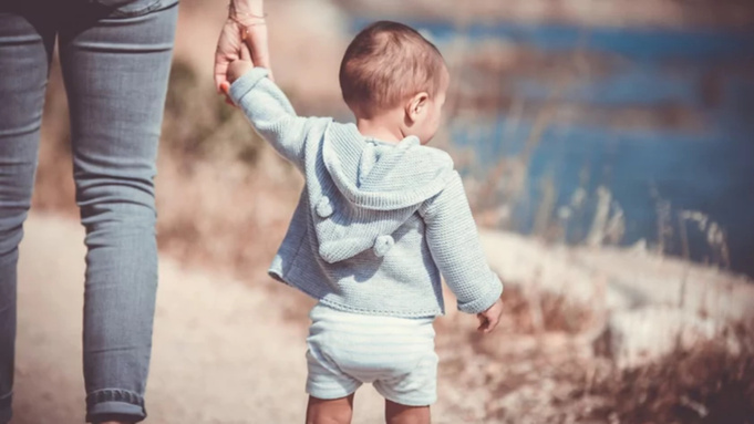 Ребенок / Фото: unsplash.com / Guillaume de Germain