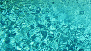 Бассейн / Фото: pxhere.com/ru/photo/813325