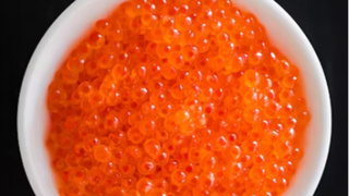 Красная икра / Фото: unsplash.com / Alexander Zaytsev