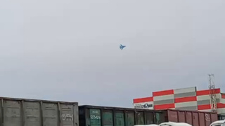 Истребитель над Барнаулом / Фото: "Инцидент Барнаул"