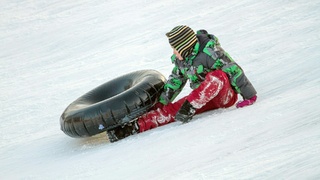 Снежная горка / Фото: Kostiantyn Li/unsplash.com