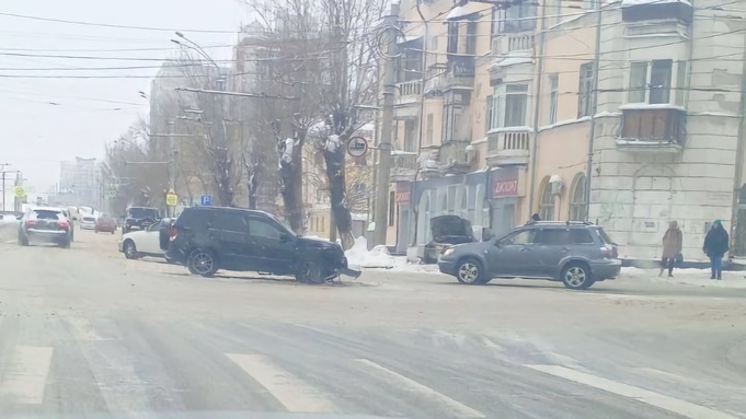 ДТП на проспекте Ленина / Фото: "В курсе 22" / t.me/vkurse22