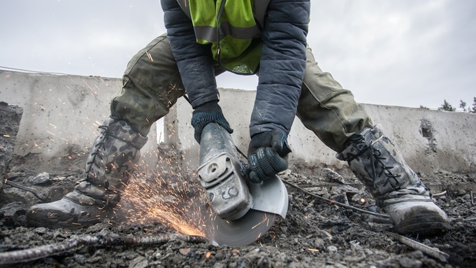 Ремонт дороги в Барнауле / Фото: amic.ru