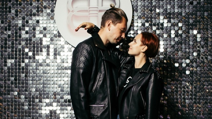 Влюбленная пара / Фото: ТРЦ "Европа"