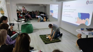 Курсы по обучению первой помощи детям / Фото: Евгения Чернова для "Мария мама"