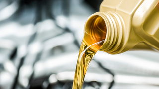 Моторное масло Maxima / Фото предоставлено компанией