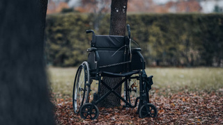 Инвалидная коляска / Фото: unsplash.com 