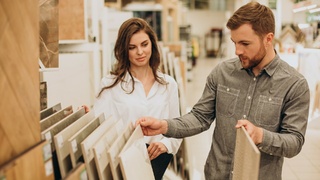 Покупки для ремонта / Фото: 
senivpetro / freepik.com