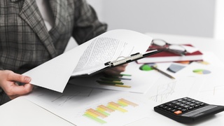 Независимая экспертиза / Фото: freepik.com