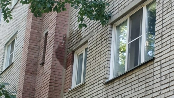 Протечка в доме на улице Силикатная, 7а / Фото предоставлено amic.ru