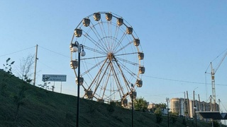 Колесо обозрения в Барнауле / Фото: amic.ru / Антон Дегтярев