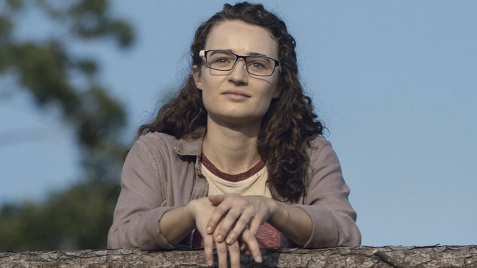 Келли Мак / Кадр из сериала "Ходячие мертвецы"