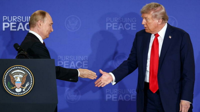 Владимир Путин и Дональд Трамп / Фото: Сергей Булкин / ТАСС 