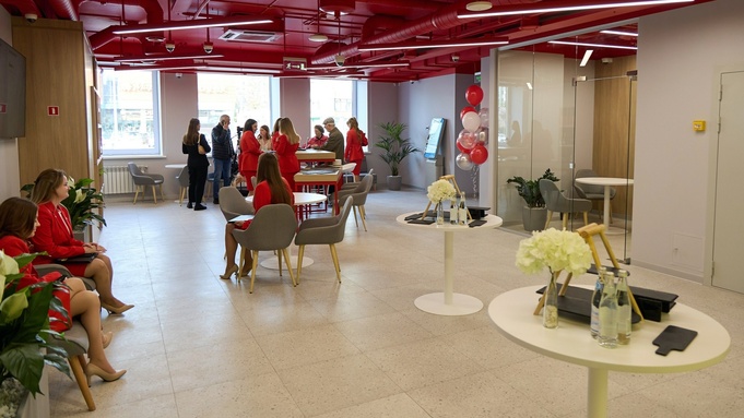 Офис Альфа-Банка в Барнауле / Фото: Тимур Фатыхов
