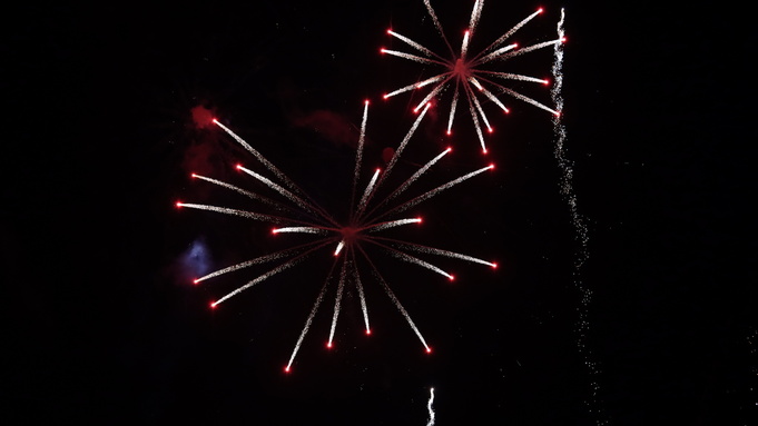 Праздничный фейерверк в Барнауле / Фото: amic.ru