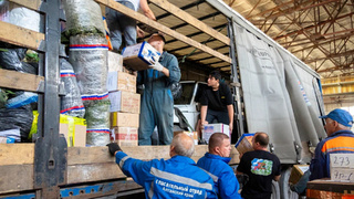 Отправка гуманитарного груза / Фото: Елизавета Бучнева