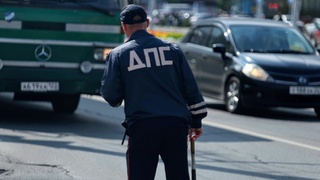 Регулировщик на дороге / Фото: amic.ru