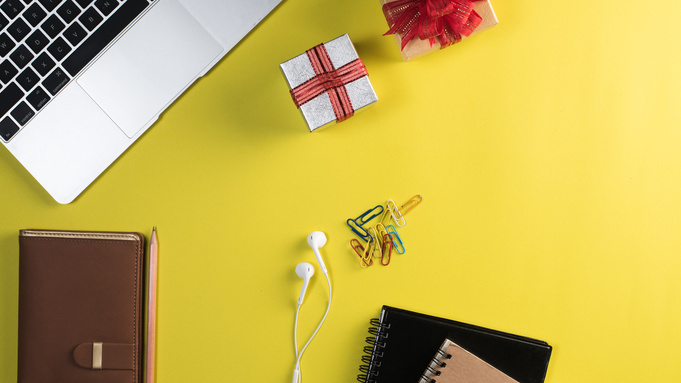 Покупки онлайн. Ноутбук / Фото: jcomp / ru.freepik.com