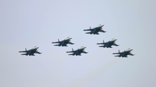 "Русские витязи" над Барнаулом / Фото: amic.ru / Алина Богомолова