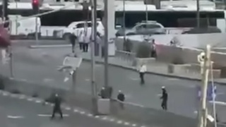 Террористы захватили автобус в Израиле / Фото: кадр из видео Shot