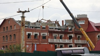 "Красный замок" сносят в Барнауле / Фото: amic.ru / Екатерина Смолихина 