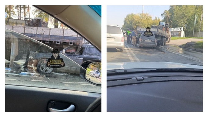 На Змеиногорском тракте произошло жесткое ДТП / Фото: "Инцидент Барнаул"