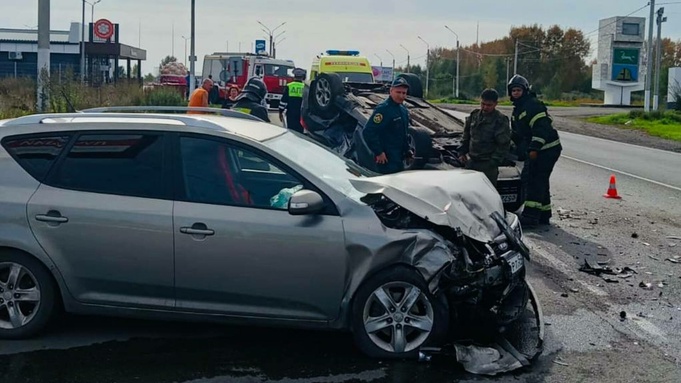 Место ДТП / Фото: станция скорой медицинской помощи Бийска