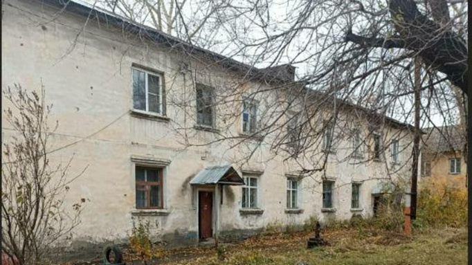 Аварийный дом по улице Ярных / Фото: пресс-служба администрации Барнаула