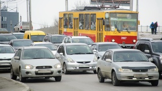 Автомобили в Барнауле / Фото: Екатерина Смолихина / amic.ru